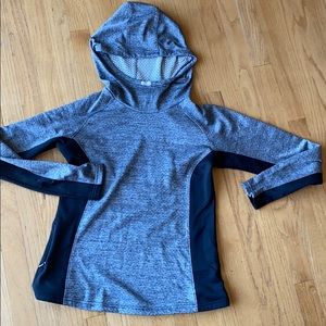 Columbia form fitting women’s hoodie size medium